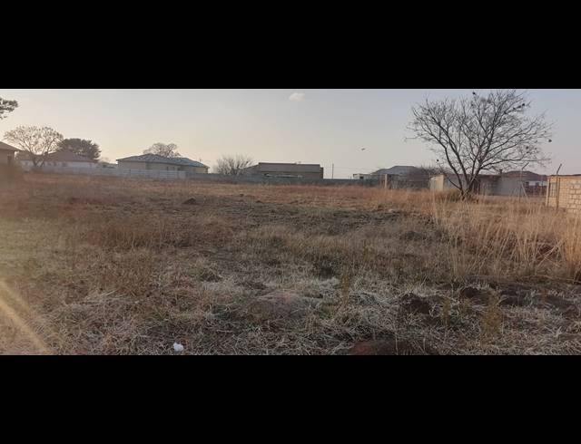 1,884M² VACANT LAND FOR SALE IN JAMESON PARK